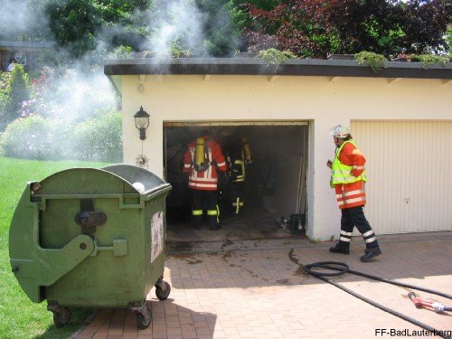 2009_05_24 Kontainerbrand Gollee Wiesenbek 003